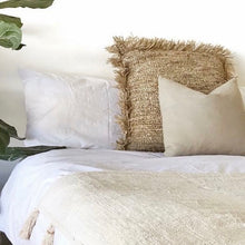 Load image into Gallery viewer, Little Cove Living