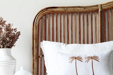 Load image into Gallery viewer, Little Cove Living