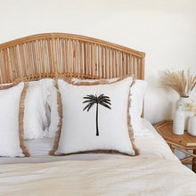 Load image into Gallery viewer, Little Cove Living