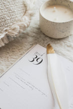 Load image into Gallery viewer, White Coco Feather Pen
