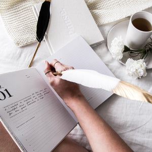White Coco Feather Pen