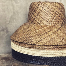 Load image into Gallery viewer, Woven Palm leaf bucket hat
