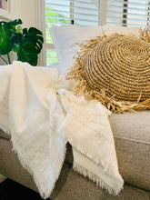 Load image into Gallery viewer, LINEN THROW BLANKET WITH FRINGING AND BORDER STITICHING
