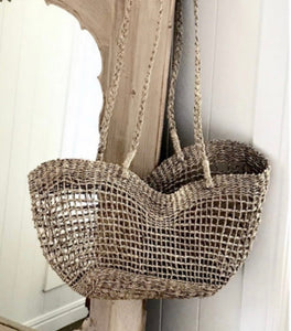 LONG HANDLE SEAGRASS BASKET
