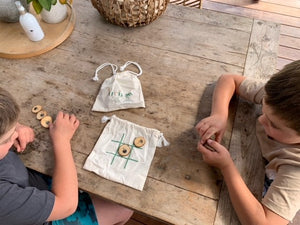 TIC TAC TOE PALM TREE & COCONUT GAME